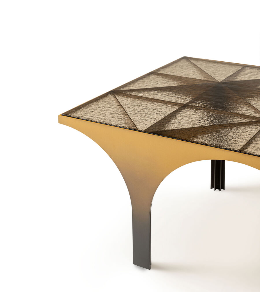 Metropolis coffee table