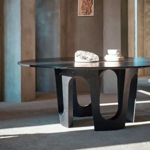 Arches table