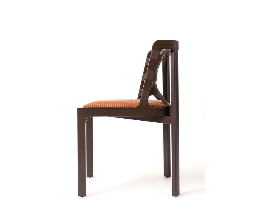 Ribbon chair