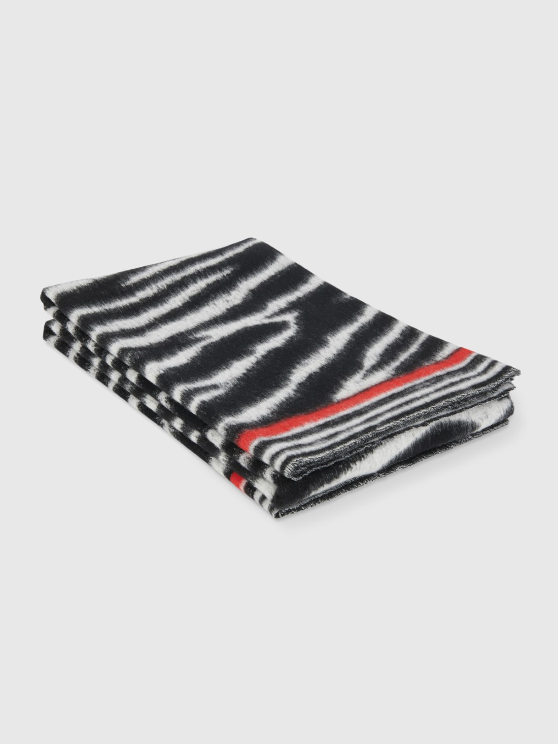 Cleopatra 130x190 cm plaid blanket in animalier wool (Black & White)