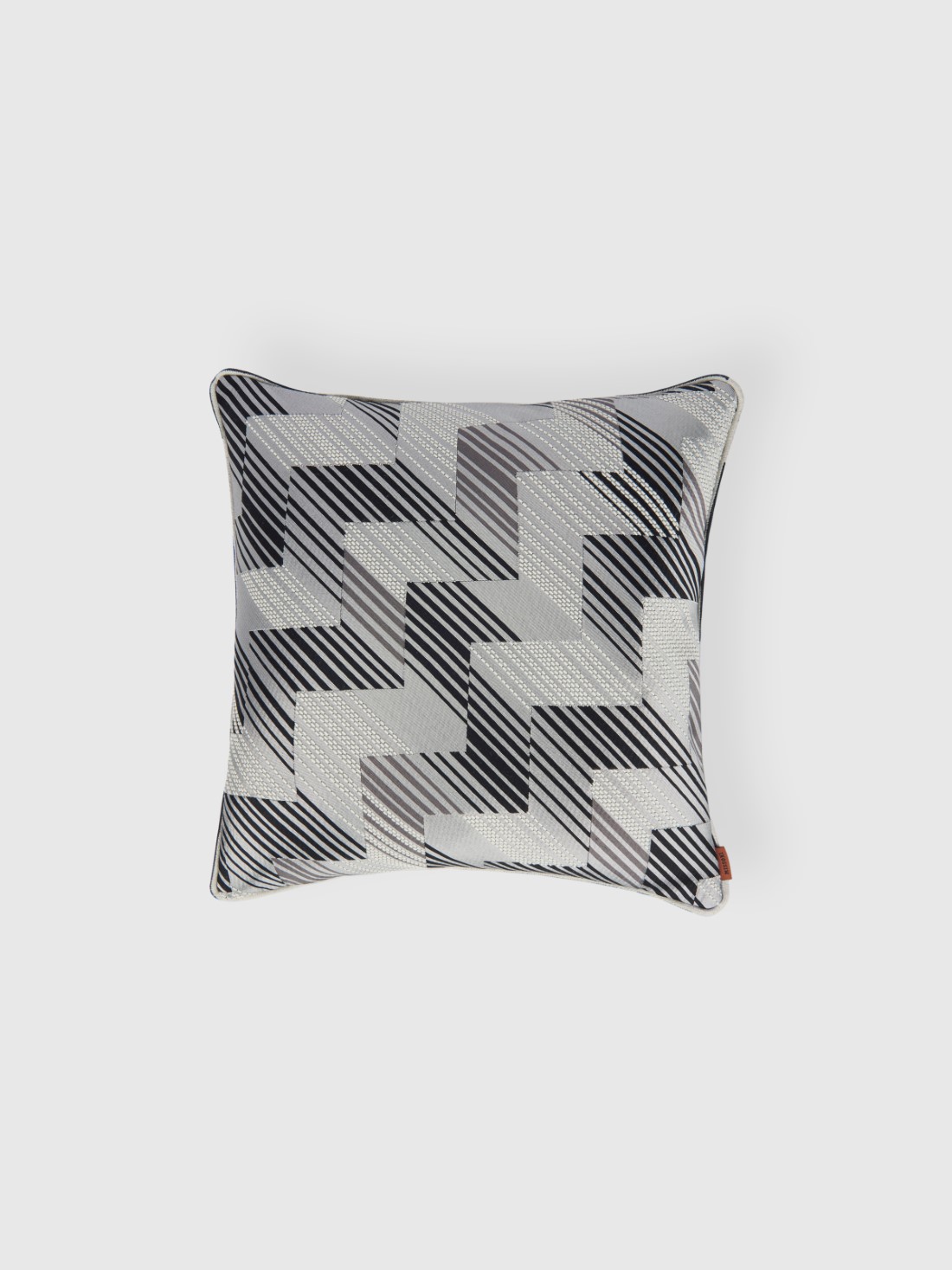 Betulla Cushion 40X40 (Black)