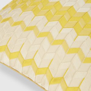 Tread 40x40 cm chevron 3D effect cushion (Yellow)