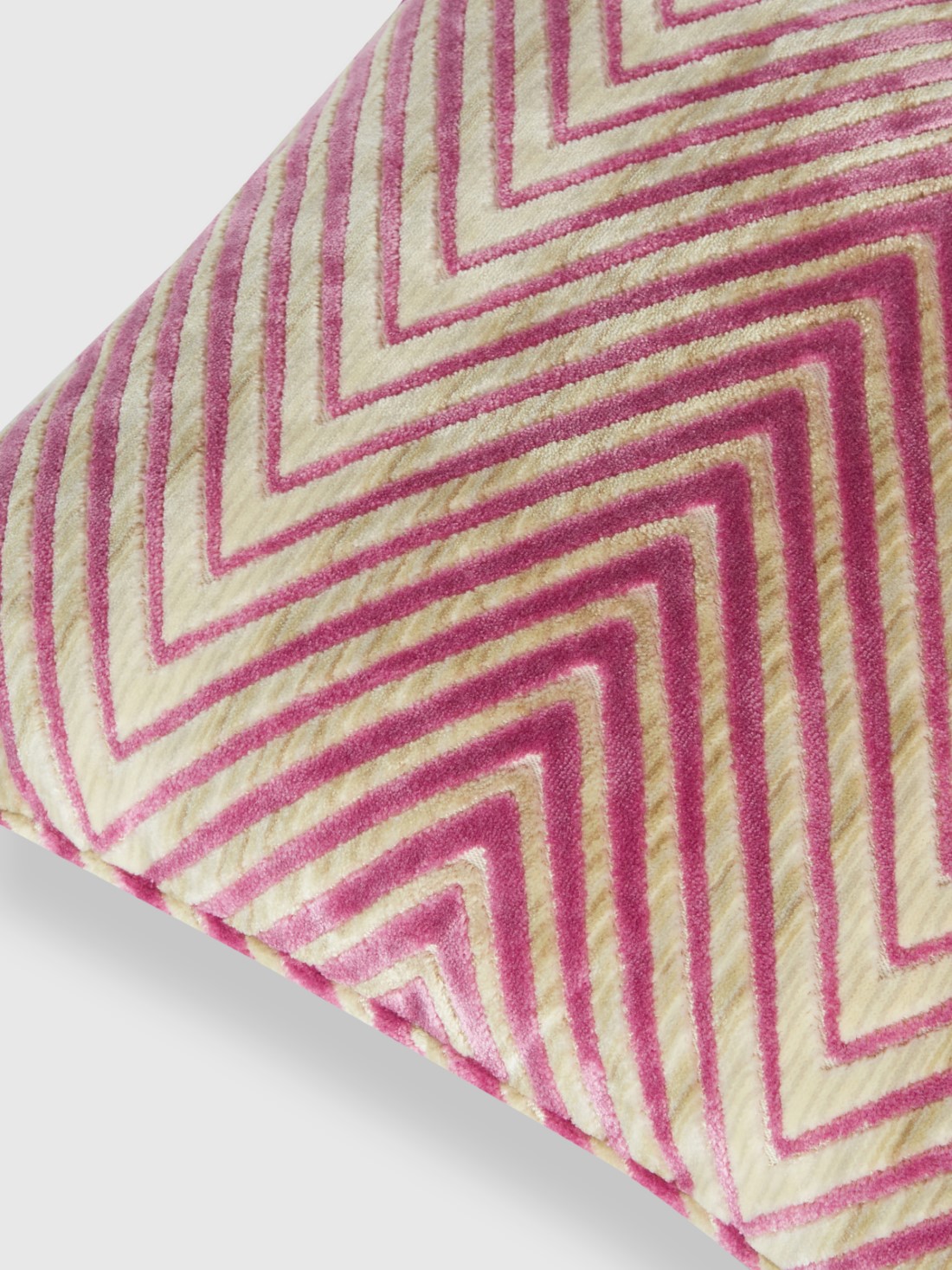 Ziggy 40x40 cm viscose blend zigzag cushion (Multicoloured)