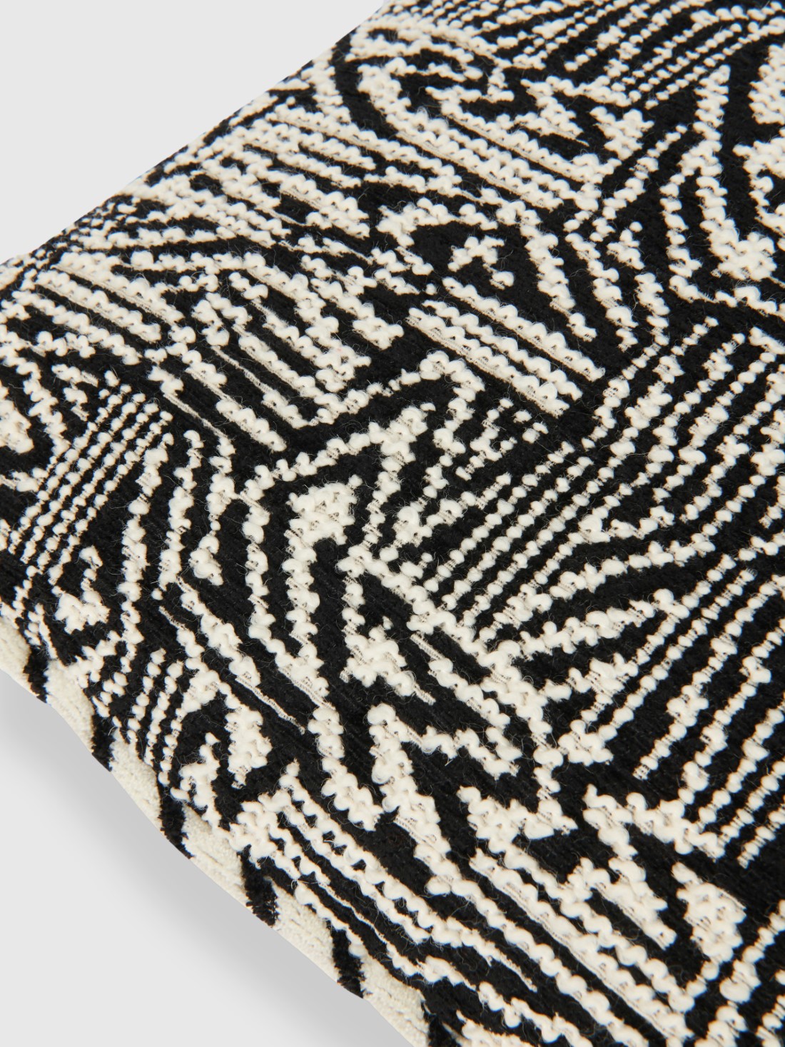 Noise 30x60 cm cushion with bouclé work (Black & White)